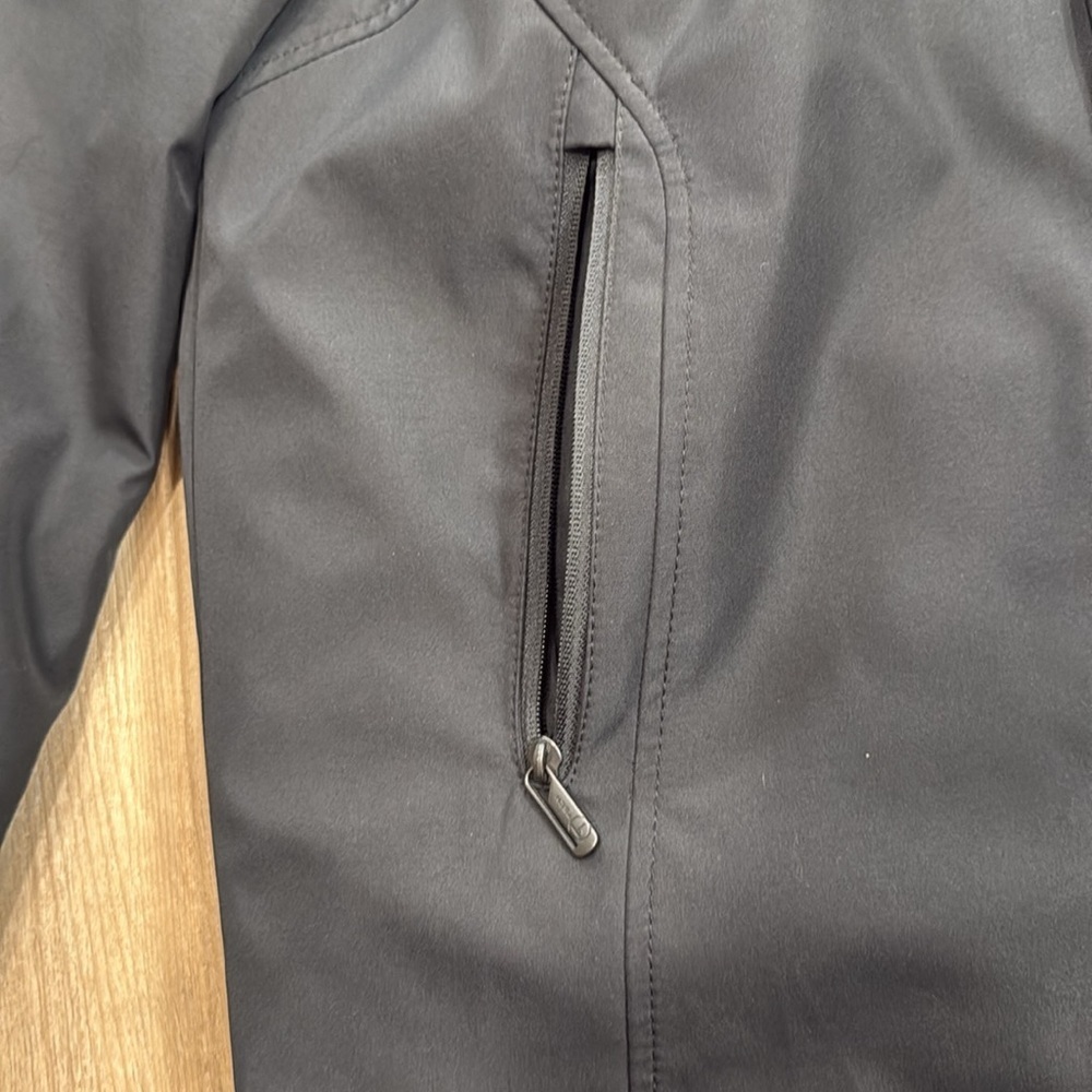 Tumi Tech By Tumi Black Softshell Full Zip Metro … - image 4